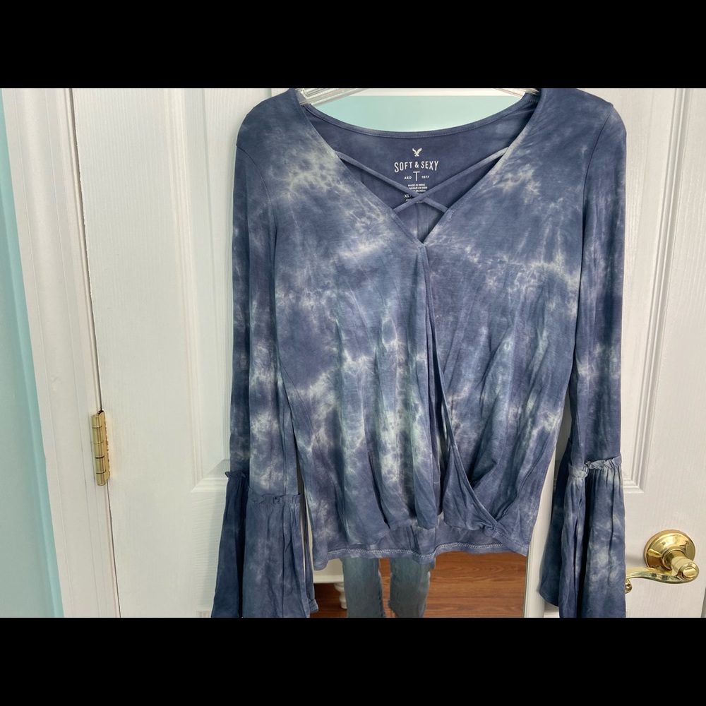 A&E LONG SLEEVE